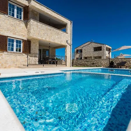Ferienhaus In Privlaka Mit Privatem Pool - B60086 Дом отдыха Привлака