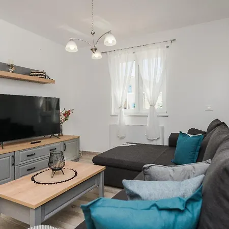 Ferienhaus In Privlaka Mit Privatem Pool - B60086 Дом отдыха *