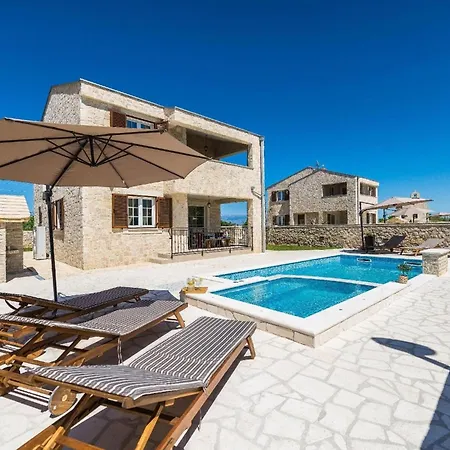 Ferienhaus In Privlaka Mit Privatem Pool - B60086