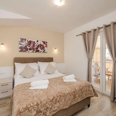 Дом отдыха Ferienhaus In Privlaka Mit Privatem Pool - B60086